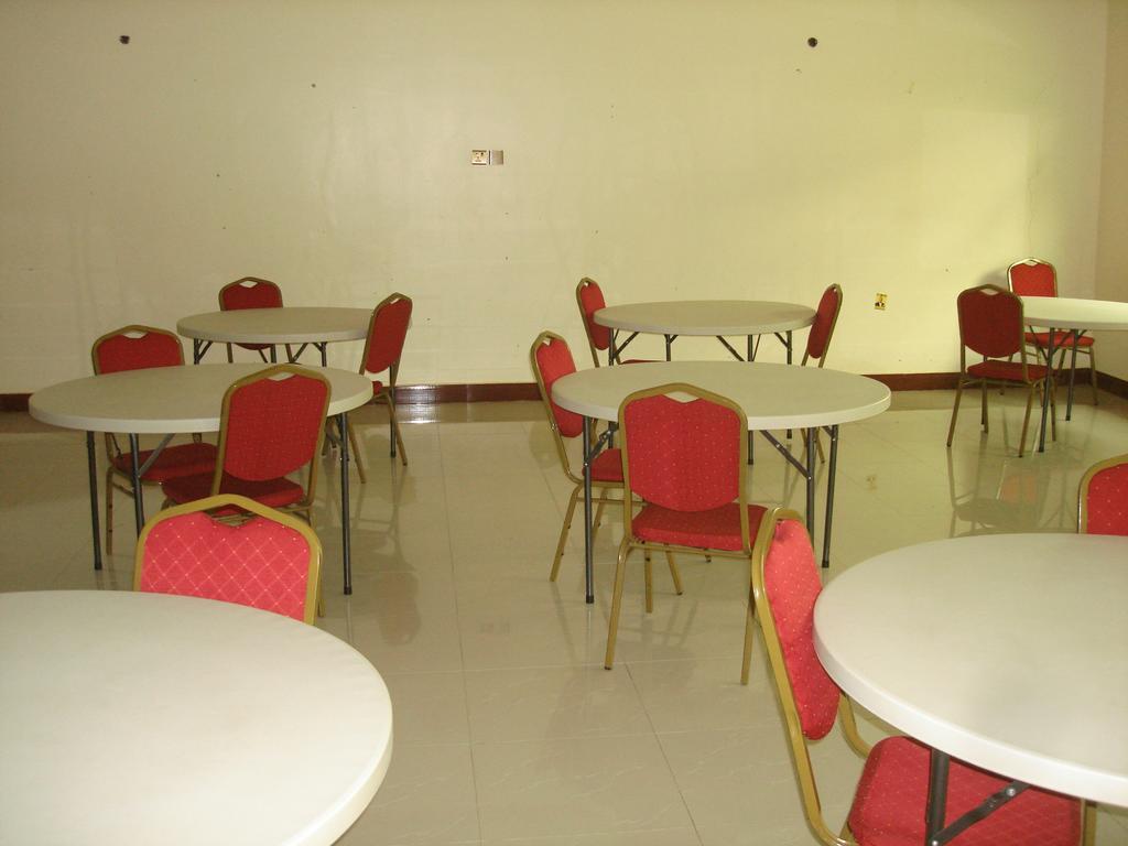 Rays Hotel Mbarara Buitenkant foto