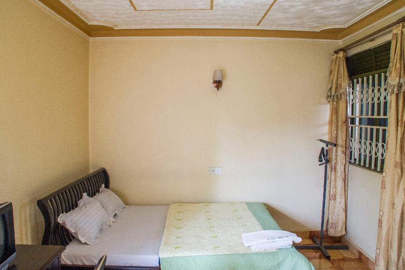 Rays Hotel Mbarara Buitenkant foto