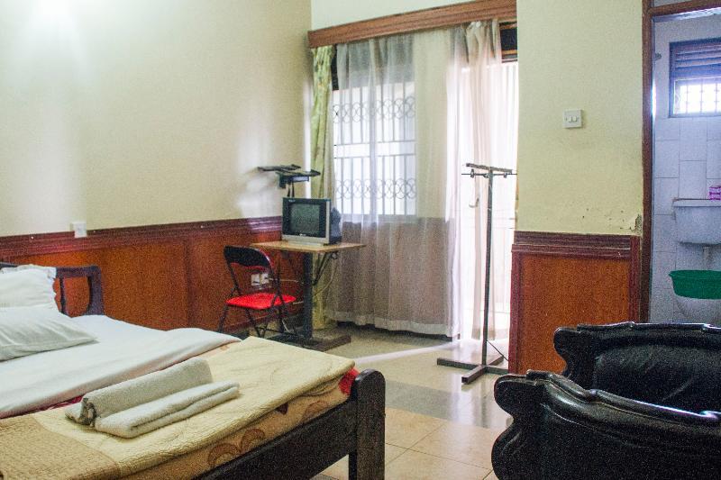 Rays Hotel Mbarara Buitenkant foto