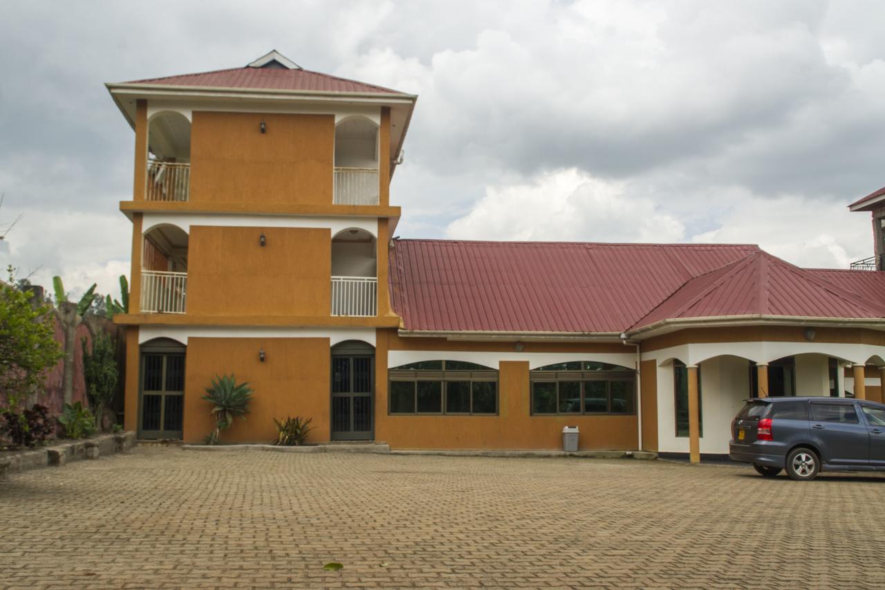 Rays Hotel Mbarara Buitenkant foto